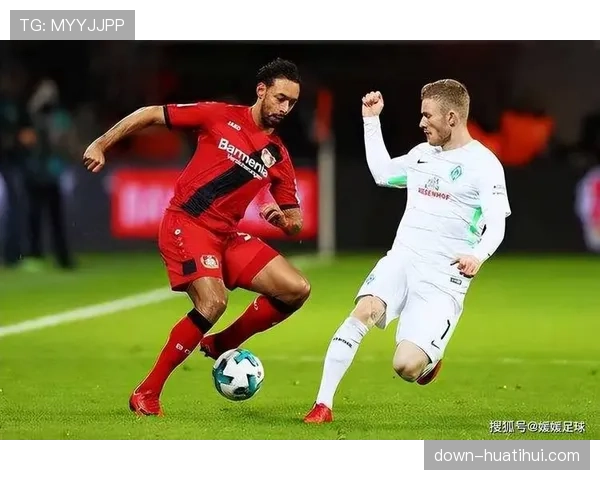 战术板：图解弗赖堡如何用双层防线锁死莱比锡的进攻空间